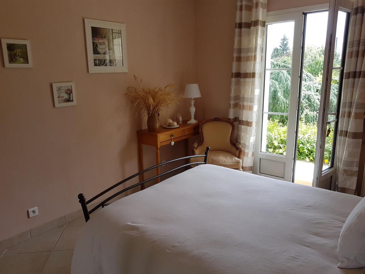 La Montignonne Apartment Montigny-sur-Loing Bagian luar foto