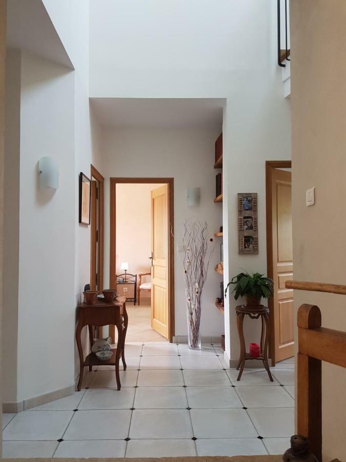 La Montignonne Apartment Montigny-sur-Loing Bagian luar foto