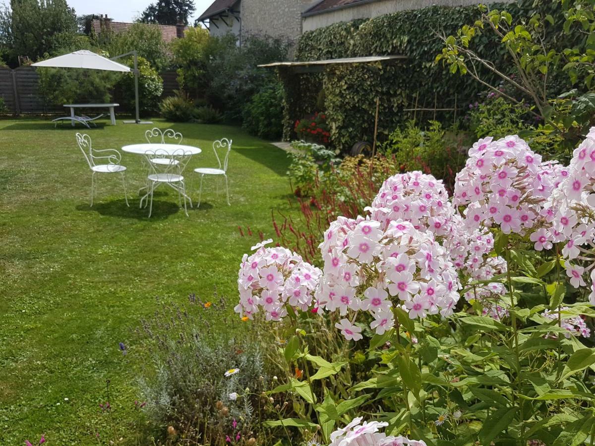 La Montignonne Apartment Montigny-sur-Loing Bagian luar foto